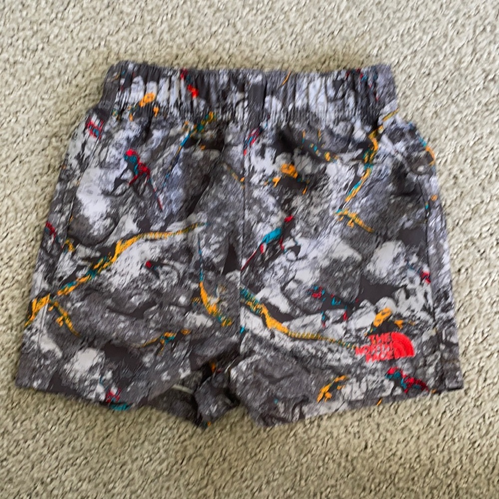 Infant North Face shorts